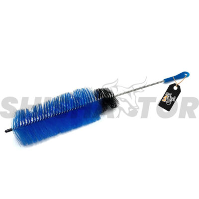El cepillo de limpieza para base de cachimba azul es un accesorio imprescindible para mantener nuestra cachimba siempre como nueva.