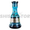 La base premium egerman yunan platinum 30 cm aquamarine tiene un diseño que la diferencia del resto de bases talladas a mano. Encaja con cualquier cachimba con junta a presión con goma hermética.