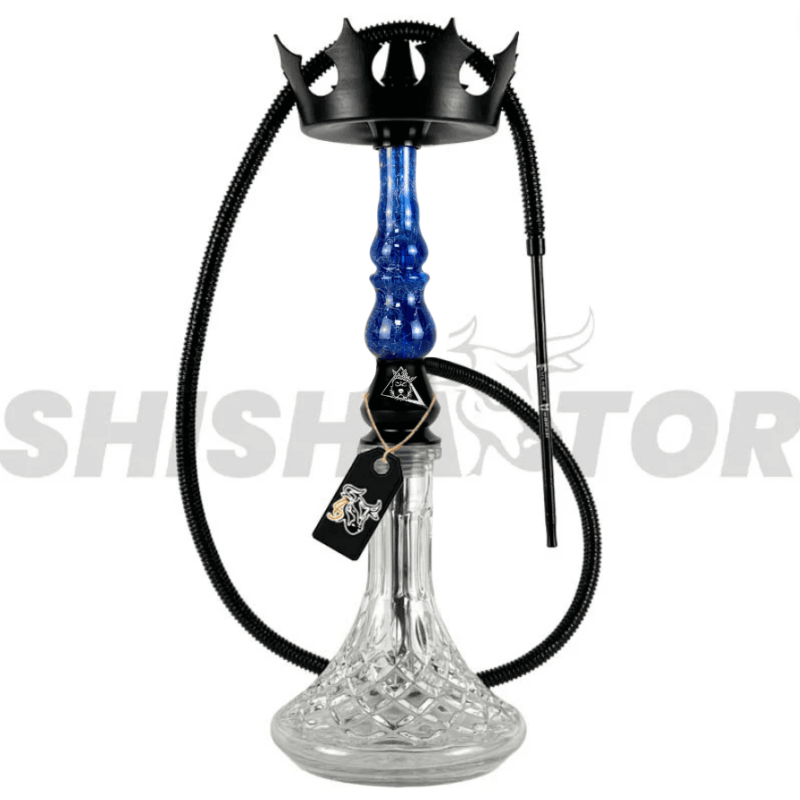 La CACHIMBA NAYB HOOKAH BLUE LIGHTNING es una cachimba que nos ofrece un rendimiento perfecto y dispone de materiales de alta calidad. ✔ Purga por todo el mastil en forma de cascada consiguiendo un efecto único y exclusivo. Calidad precio garantizada gracias a sus materiales y el buen rendimiento que nos oferce esta gran marca Brasileña.