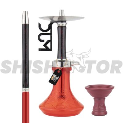 La DUM SAMARA SILVER RED es una cachimba exclusiva de alta calidad. Ofrece una fumada perfecta con fácil mantenimiento. Cuenta con un mástil de resina y acero inoxidable V2A.